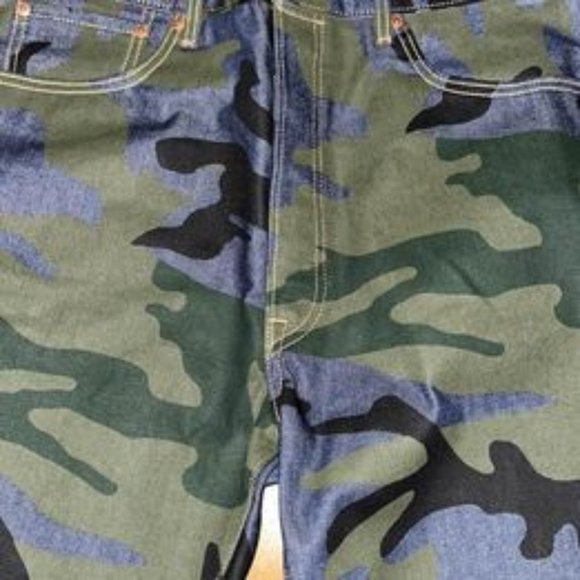 Men’s blue Camo 501 Levi’s 36x32 - Picture 1 of 4